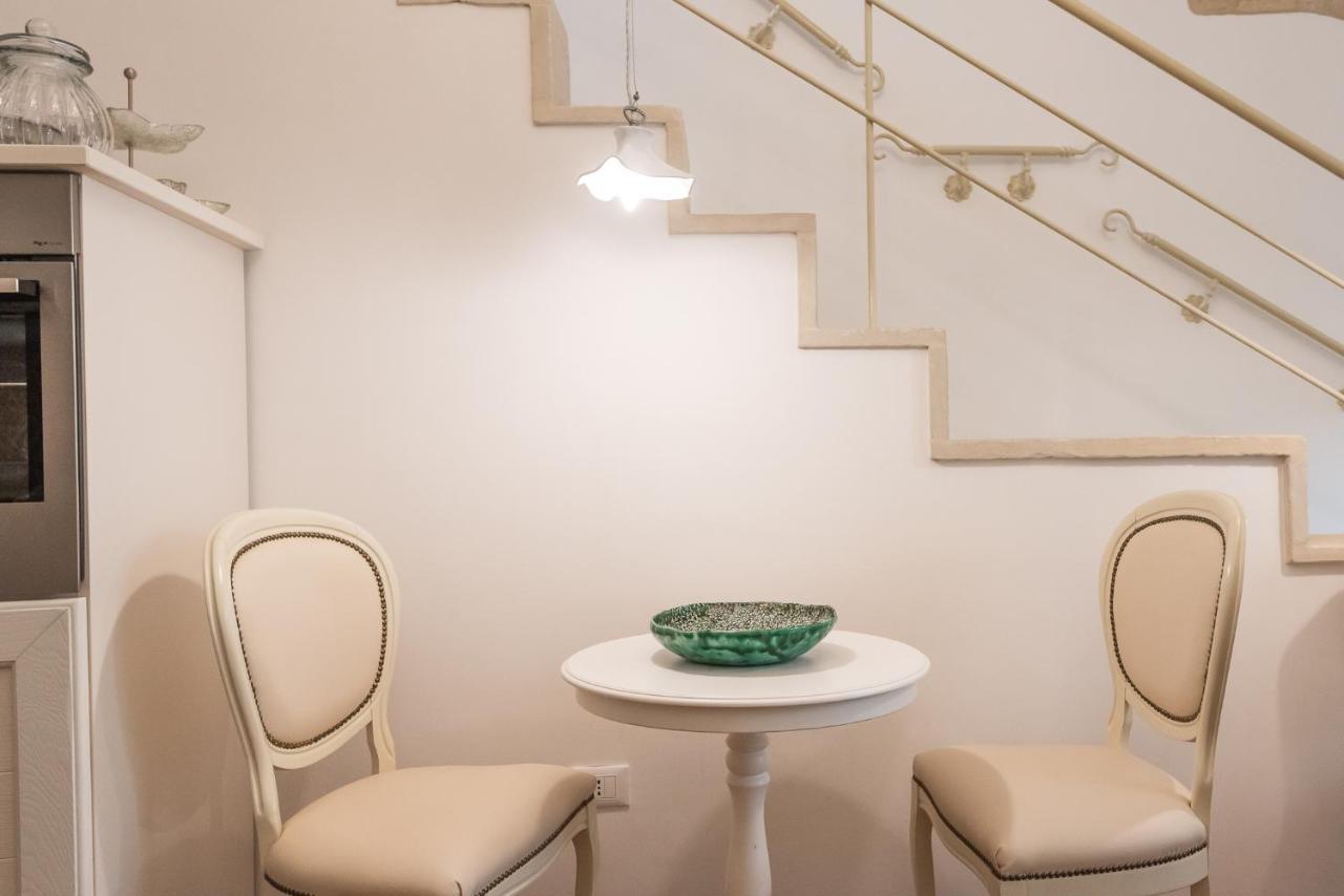 Le Nicchie Luxury Rooms Lecce Eksteriør billede