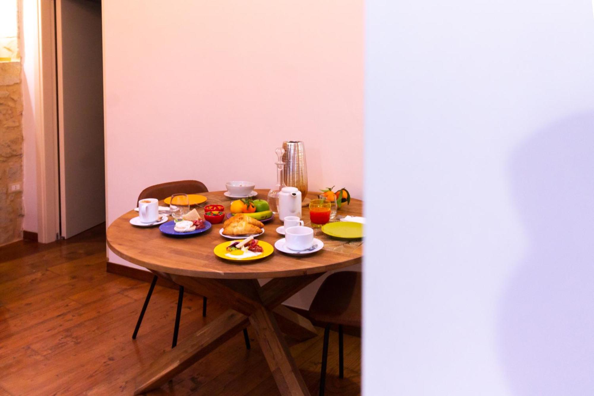 Le Nicchie Luxury Rooms Lecce Eksteriør billede