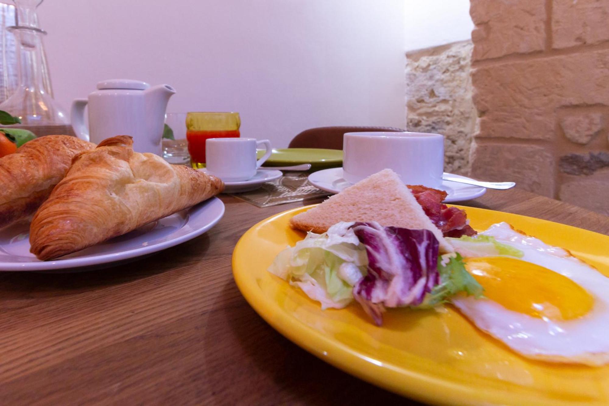Le Nicchie Luxury Rooms Lecce Eksteriør billede